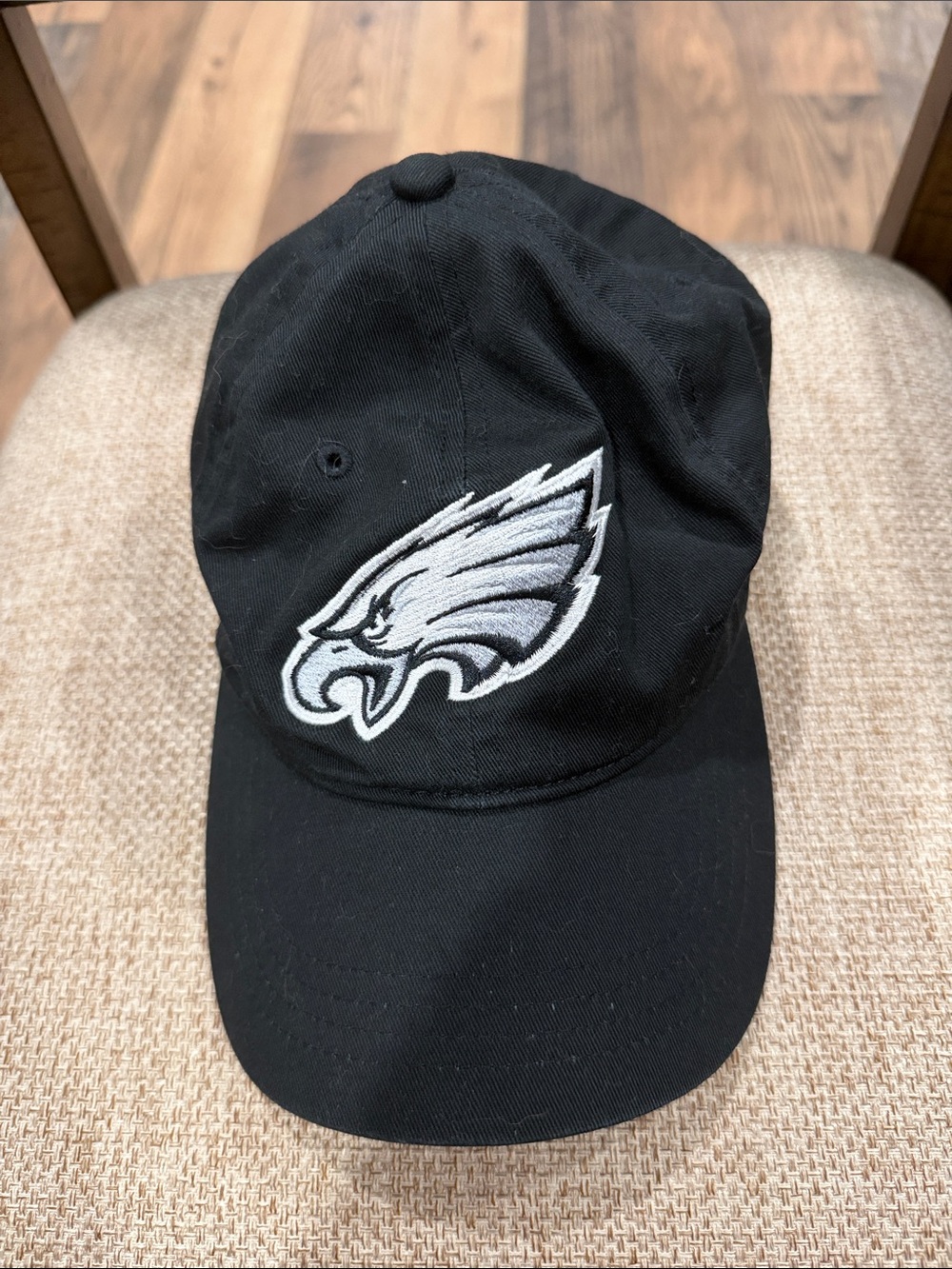 Black Philadelphia Eagles Logo Baseball Cap